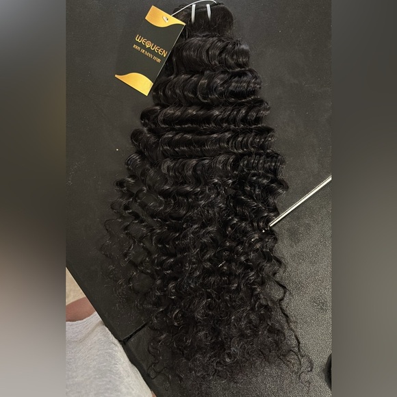 WeQueen Human Hair Bundle 3-Pack 100% Curly, 20", 22", 24" - Picture 6 of 6